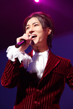 『 山内恵介 』